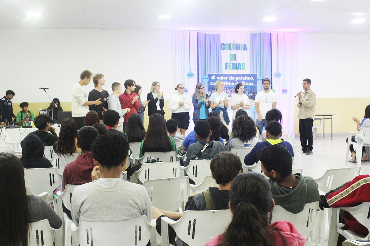 Cidade Dom Bosco recebe grupo de mission&aacute;rios italianos para a&ccedil;&atilde;o volunt&aacute;ria com educandos em Corumb&aacute;