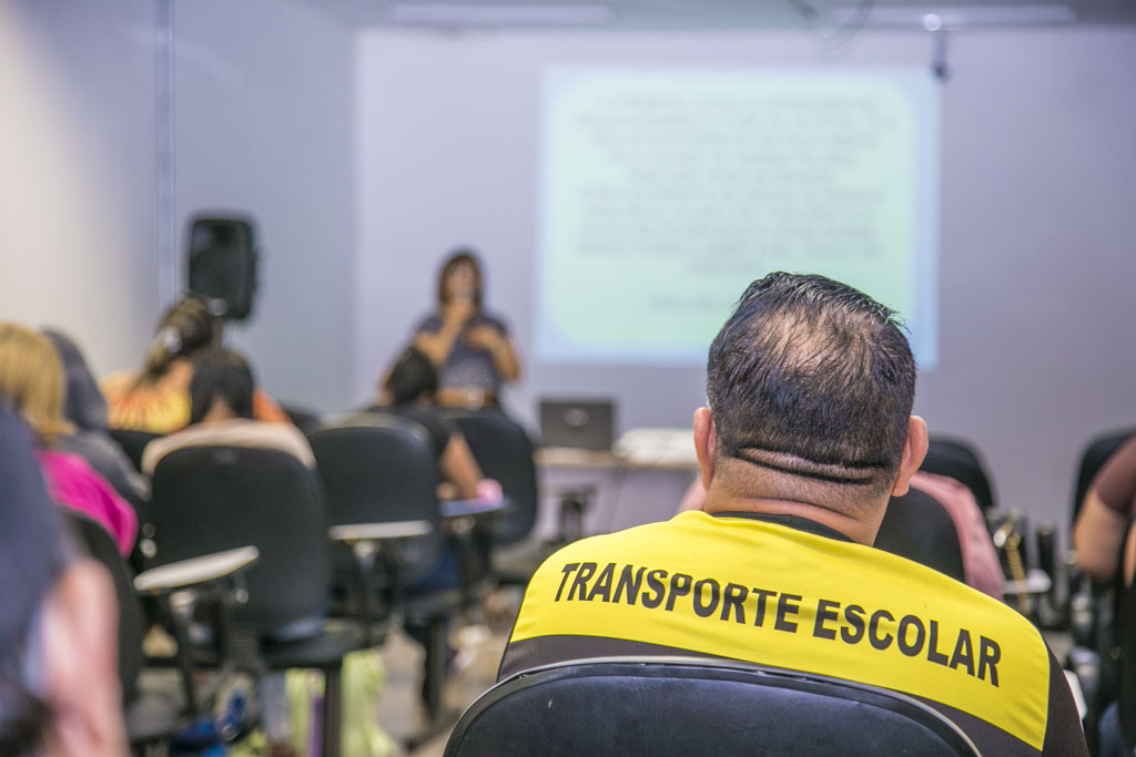 Munic&iacute;pio encerra capacita&ccedil;&atilde;o de monitores de transporte escolar para atendimento inclusivo
