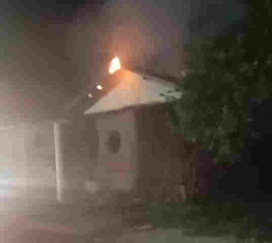 Bombeiros utilizaram 2 mil litros de &aacute;gua para combate as chamas em resid&ecirc;ncia no bairro Potiguar em Lad&aacute;rio