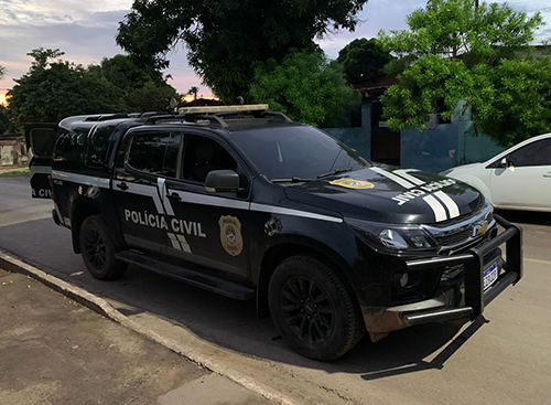 Ap&oacute;s divulga&ccedil;&atilde;o de cartaz de procurado, autor de latroc&iacute;nio na Estrada da Boca&iacute;na se apresenta &agrave; Pol&iacute;cia Civil