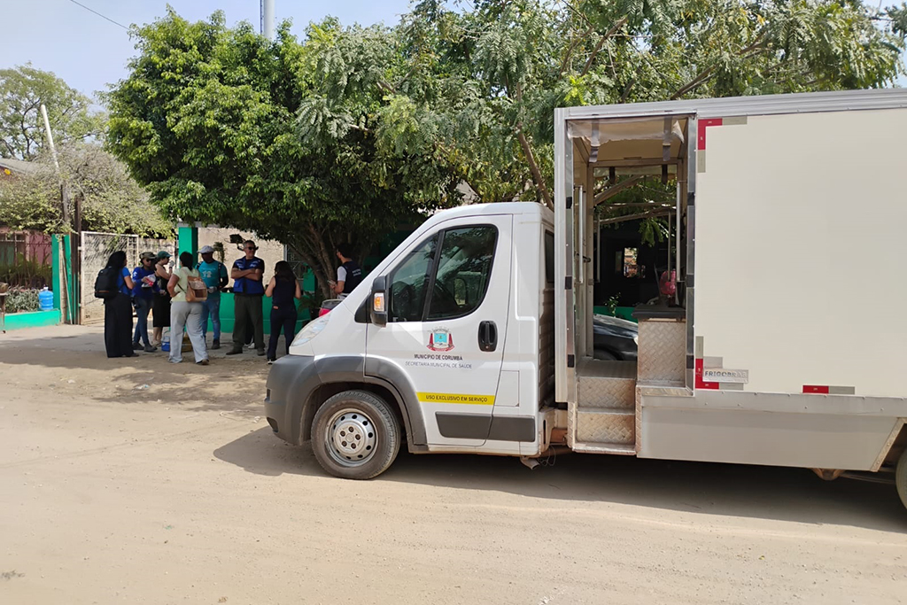 Campanha binacional vacina mais de 1,7 mil animais contra a raiva na Bol&iacute;via