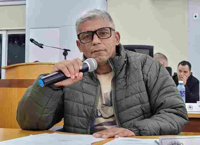 Edinaldo pede provid&ecirc;ncias para melhorar trafegabilidade em via localizada no Guan&atilde;