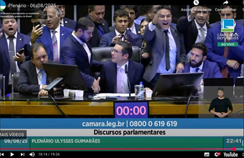 Camila Jara nega agress&atilde;o a Nikolas Ferreira e denuncia campanha de &oacute;dio ap&oacute;s tumulto no plen&aacute;rio