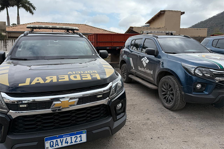 Opera&ccedil;&atilde;o interag&ecirc;ncias apreende 15 toneladas de mercadorias irregulares em transportadora de Corumb&aacute;
