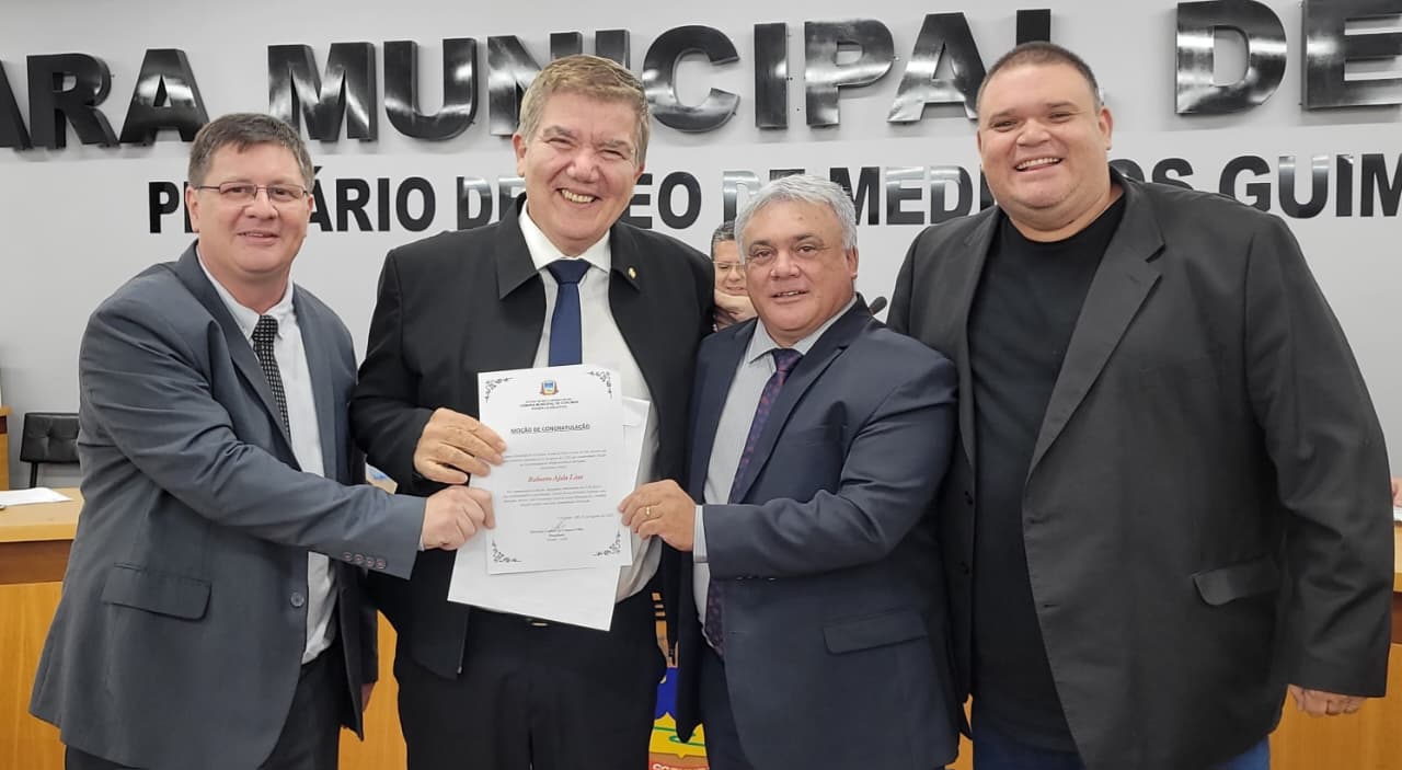 Profissionais da advocacia s&atilde;o homenageados por vereadores em Corumb&aacute;