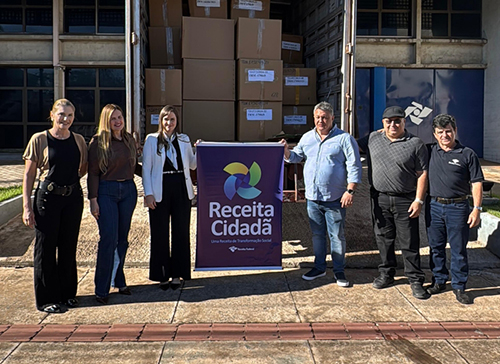 Prefeitura de Lad&aacute;rio recebe doa&ccedil;&otilde;es da Receita Federal por meio do Programa Receita Cidad&atilde;