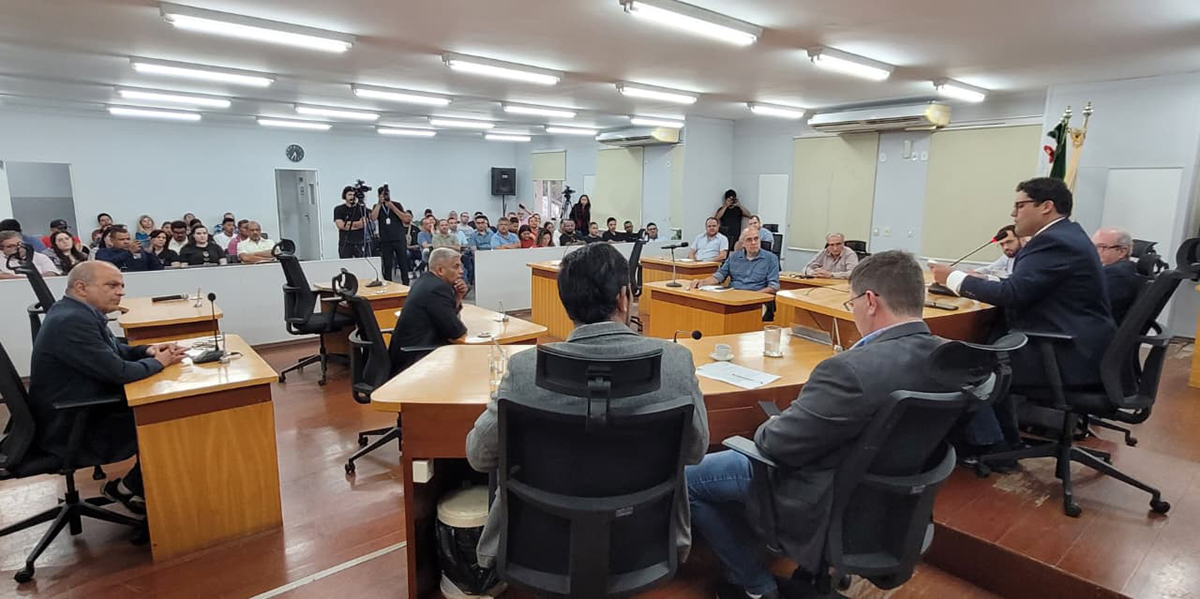 Aus&ecirc;ncia da AGEMS frusta debate em torno dos pre&ccedil;os das passagens praticados pela Andorinha