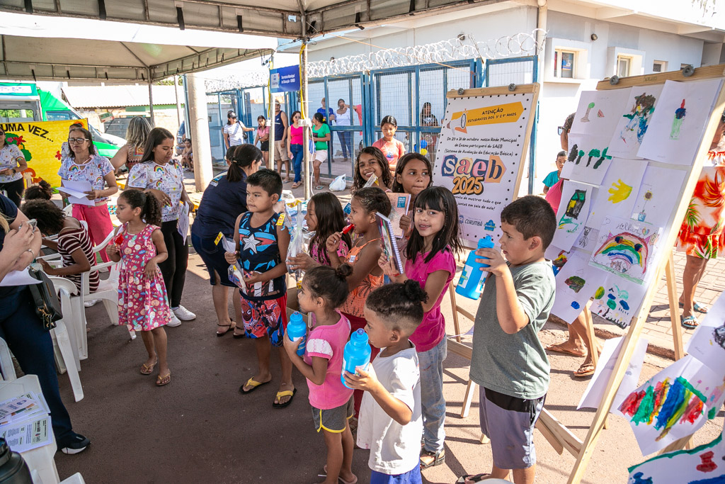 Projeto &ldquo;O Bairro que Eu Quero&rdquo; leva servi&ccedil;os e escuta popular a moradores de Corumb&aacute;