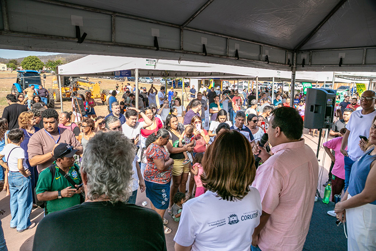 Projeto &ldquo;O Bairro que Eu Quero&rdquo; leva servi&ccedil;os e escuta popular a moradores de Corumb&aacute;