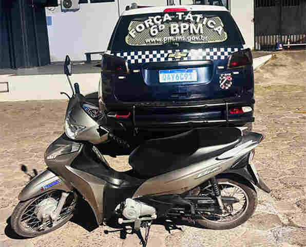 Mulher que empurrava motocicleta furtada foi encaminhada pela PM at&eacute; a Delegacia