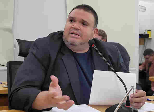 Jovan e Hanna reivindicam Centro de Educa&ccedil;&atilde;o Infantil e &aacute;rea de lazer no Ernesto Sassida