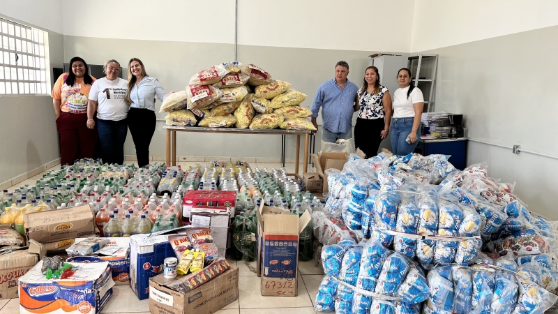 Prefeitura de Lad&aacute;rio recebe alimentos da Receita Federal para refor&ccedil;o em a&ccedil;&otilde;es sociais