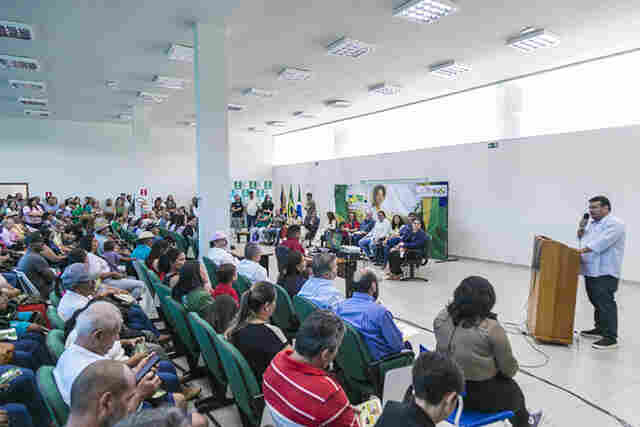 Prefeito destaca import&acirc;ncia do Plano Safra para agricultura familiar de Corumb&aacute; 