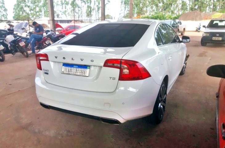 Volvo S60 e moto econ&ocirc;mica est&atilde;o entre os lotes de leil&atilde;o do Detran-MS que recebe lances at&eacute; dia 17