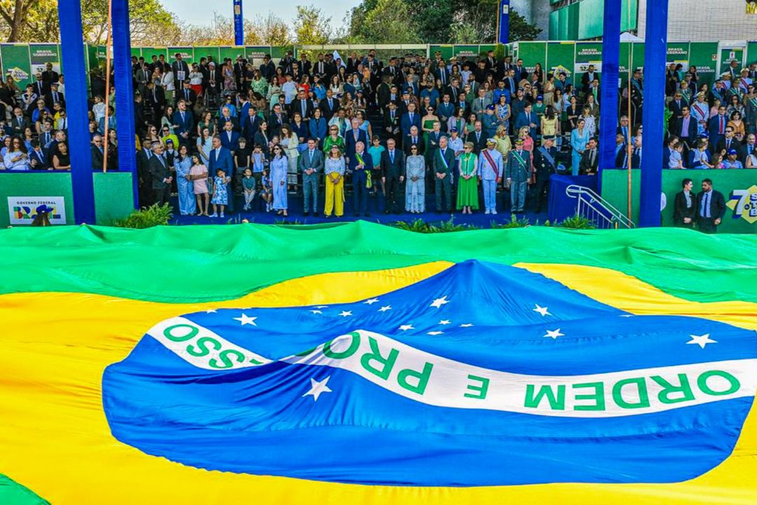 Desfile de 7 de Setembro real&ccedil;a soberania do Brasil nos 203 anos da independ&ecirc;ncia