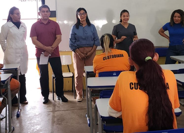 Pr&aacute;ticas integrativas fortalecem cuidado &agrave; sa&uacute;de mental de mulheres privadas de liberdade em Corumb&aacute;