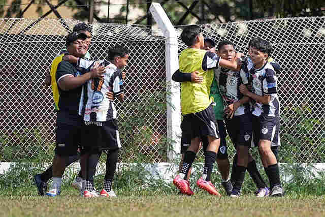 Corumbaense e N&aacute;utico come&ccedil;am a decidir Estadual Sub-15 no s&aacute;bado
