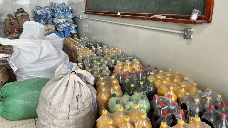 Prefeitura de Lad&aacute;rio recebe nova doa&ccedil;&atilde;o de alimentos da Receita Federal