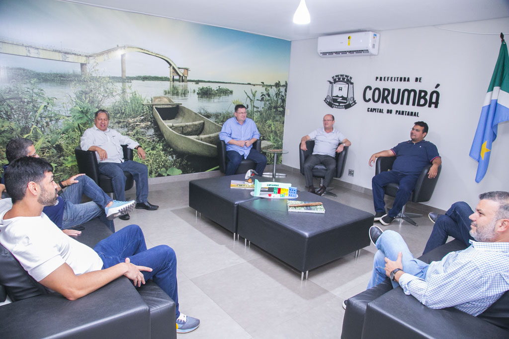 Prefeito Dr. Gabriel se re&uacute;ne com vice-governador Barbosinha e discute projetos para Corumb&aacute;