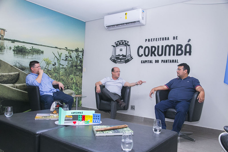 Prefeito Dr. Gabriel se re&uacute;ne com vice-governador Barbosinha e discute projetos para Corumb&aacute;