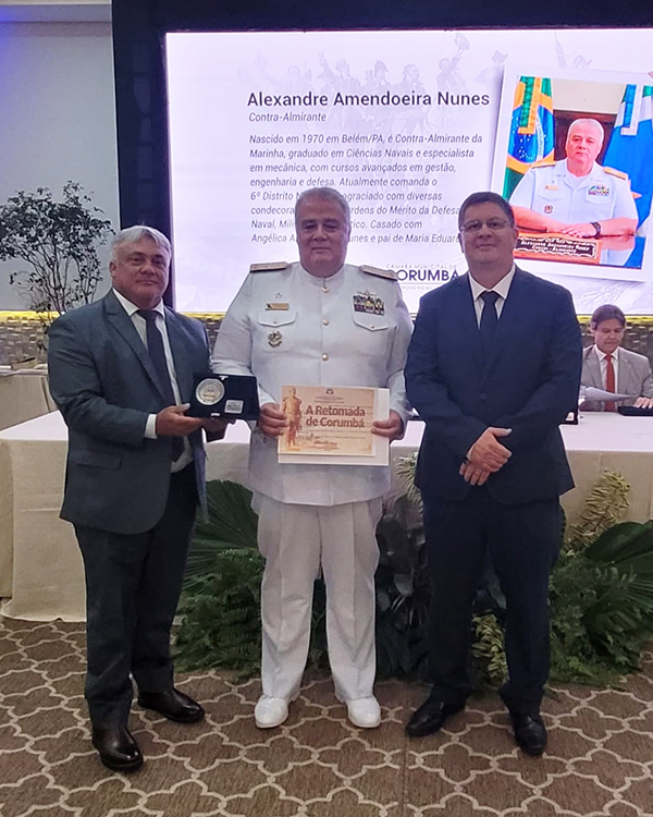 C&acirc;mara homenageia personalidades com Medalha do M&eacute;rito Legislativo Ant&ocirc;nio Maria Coelho