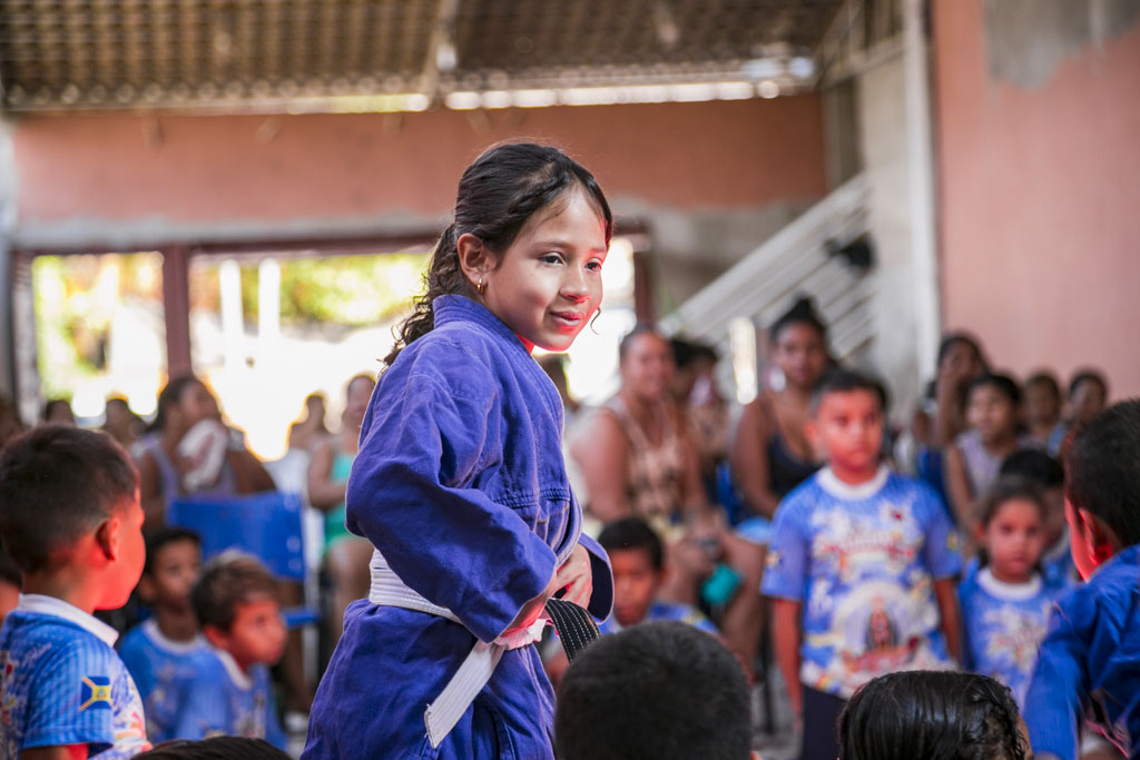 Prefeitura refor&ccedil;a compromisso com educa&ccedil;&atilde;o, cultura e assist&ecirc;ncia social em Corumb&aacute;