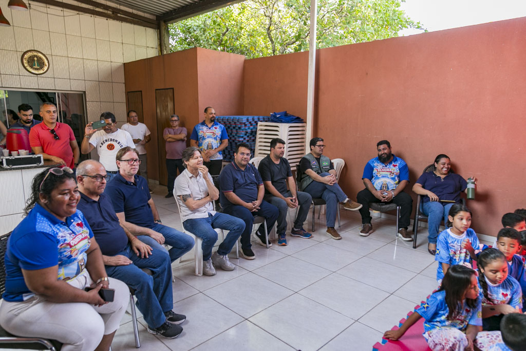 Prefeitura refor&ccedil;a compromisso com educa&ccedil;&atilde;o, cultura e assist&ecirc;ncia social em Corumb&aacute;