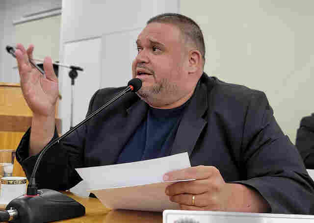 Jovan pede fiscaliza&ccedil;&atilde;o do tempo de espera para atendimento em ag&ecirc;ncias banc&aacute;rias 