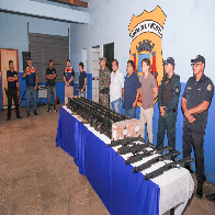 Prefeito destaca valoriza&ccedil;&atilde;o da Guarda Municipal com doa&ccedil;&atilde;o de armamentos do Estado