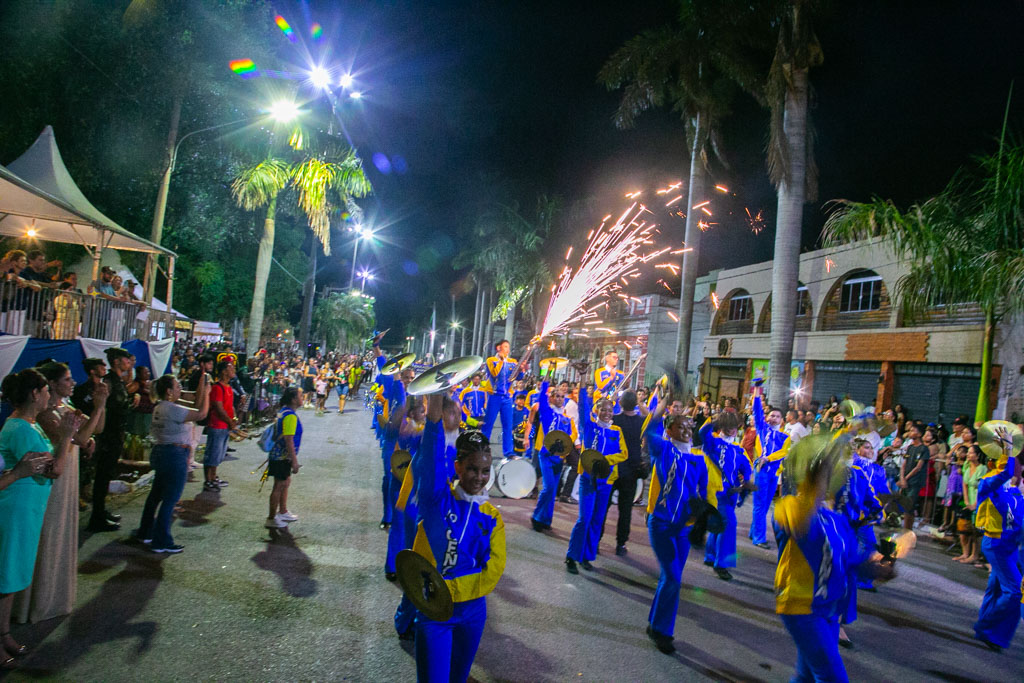 Mais de 60 institui&ccedil;&otilde;es participam de desfile em comemora&ccedil;&atilde;o aos 247 anos de Corumb&aacute; 