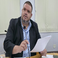 Na C&acirc;mara, Jovan cobra ilumina&ccedil;&atilde;o e sinaliza&ccedil;&atilde;o vi&aacute;ria do portal ao Lampi&atilde;o Aceso