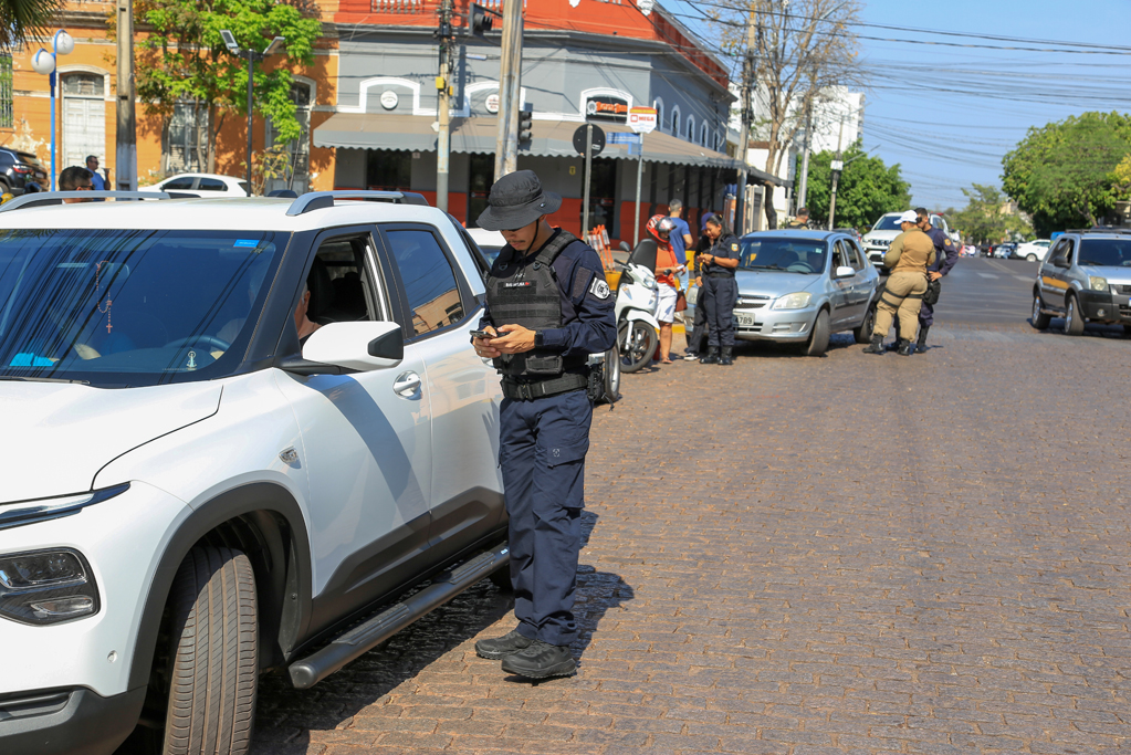 Agetrat promove blitz como parte do curso de forma&ccedil;&atilde;o de agentes de tr&acirc;nsito