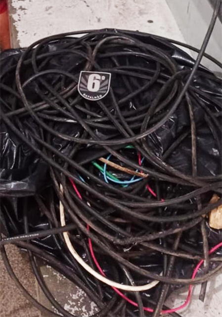 Pol&iacute;cia Militar det&eacute;m suspeito com grande quantidade de fios de cobre em Corumb&aacute;