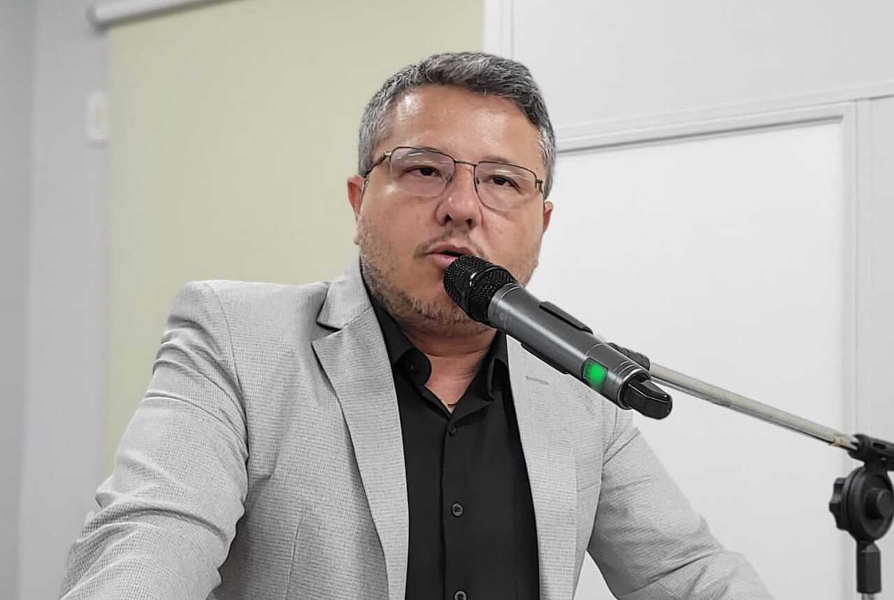 Matheus agradece autoridades por investimentos na moderniza&ccedil;&atilde;o da rede de distribui&ccedil;&atilde;o de &aacute;gua
