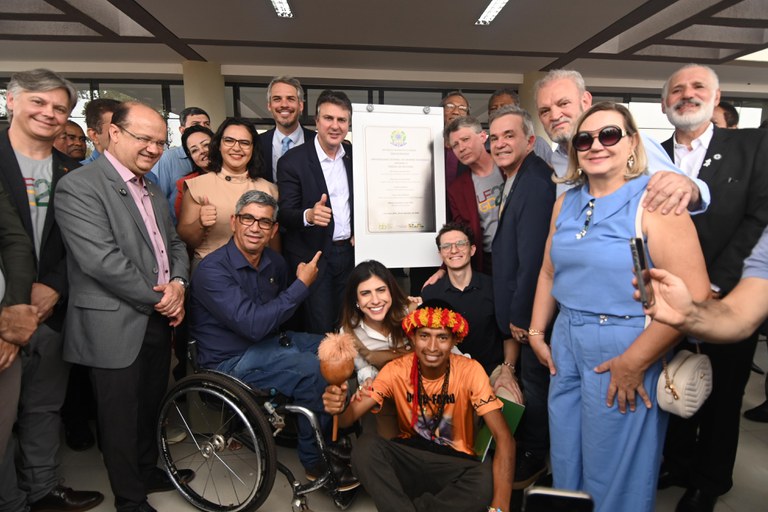 MEC inaugura pr&eacute;dios de universidades federais em MS