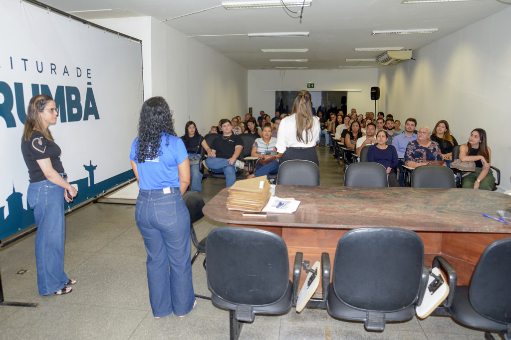Prefeitura de Corumb&aacute; d&aacute; posse a mais 24 aprovados em concurso p&uacute;blico