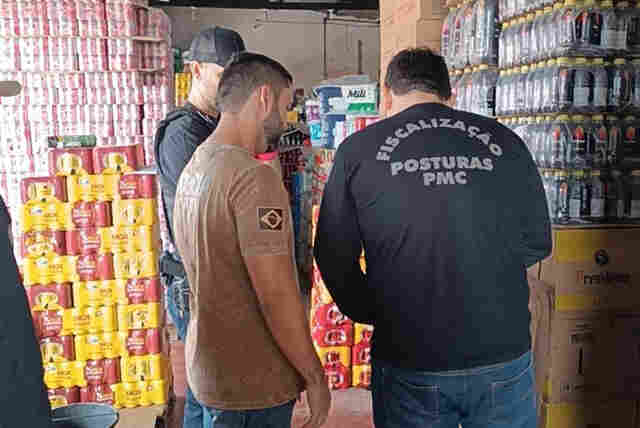 A&ccedil;&atilde;o conjunta da Prefeitura e Pol&iacute;cia Civil fiscaliza distribuidoras de bebidas em Corumb&aacute;