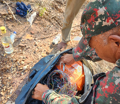 Pol&iacute;cia Militar Ambiental flagra furto de fios de cobre pr&oacute;ximo &agrave; base do Ibama em Corumb&aacute;