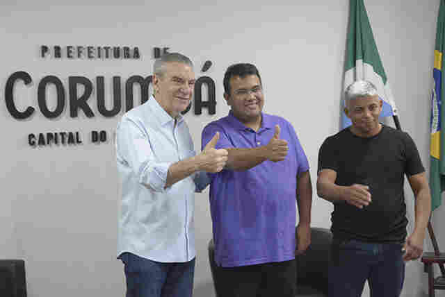 Prefeito Dr. Gabriel recebe deputado Paulo Corr&ecirc;a para tratar de projetos de desenvolvimento