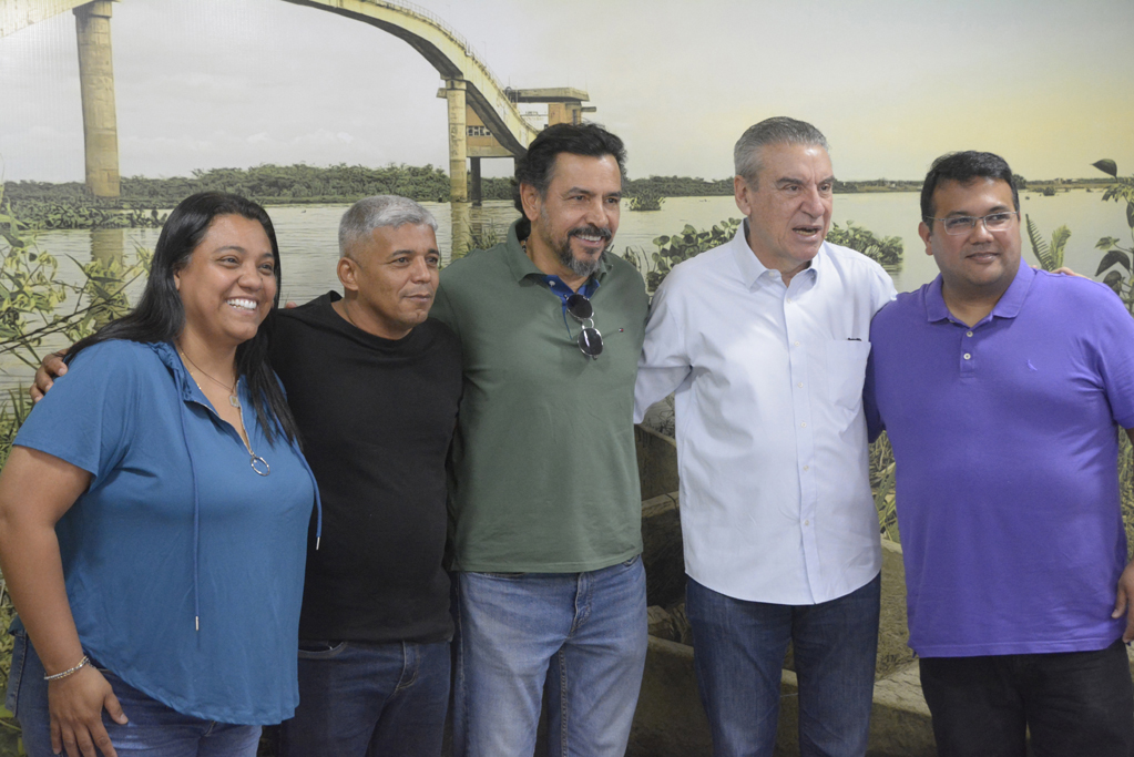 Prefeito Dr. Gabriel recebe deputado Paulo Corr&ecirc;a para tratar de projetos de desenvolvimento