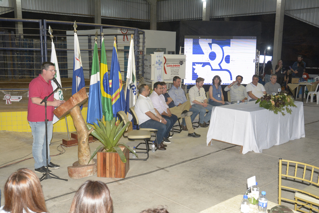 Abertura da FEAPAN 2025 refor&ccedil;a coopera&ccedil;&atilde;o em prol do desenvolvimento pantaneiro