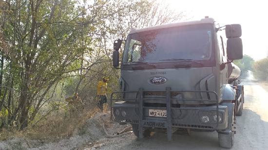Base Fluvial de Lad&aacute;rio apoia combate a inc&ecirc;ndio na &Aacute;rea de Prote&ccedil;&atilde;o Ambiental Ba&iacute;a Negra