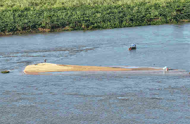 Defesa Civil orienta banhistas e navegantes quanto a seguran&ccedil;a durante o per&iacute;odo de seca no Rio Paraguai