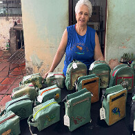 Artes&atilde; de MS transforma malotes dos Correios em moda sustent&aacute;vel e social e tem seus produtos na COP 30