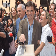 Saiba quem &eacute; Rodrigo Paz, o novo presidente eleito da Bol&iacute;via