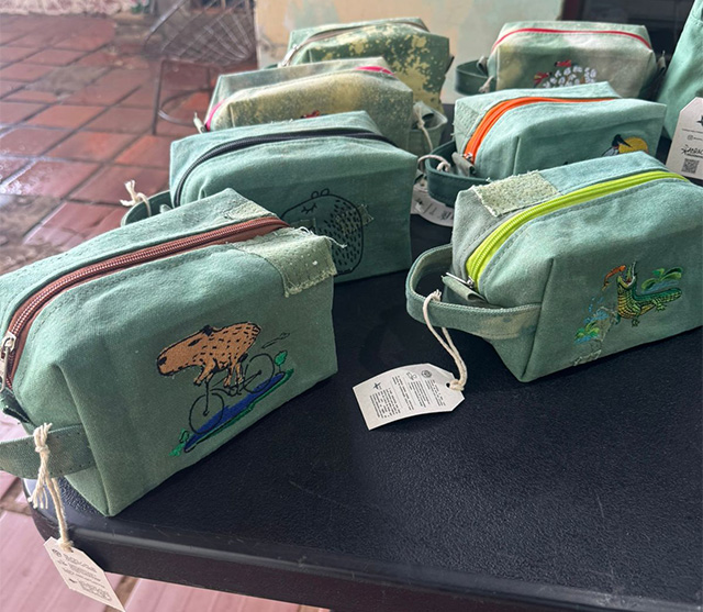 Artes&atilde; de MS transforma malotes dos Correios em moda sustent&aacute;vel e social e tem seus produtos na COP 30