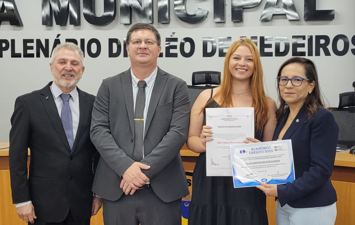 Jubileu de Diamante da Administra&ccedil;&atilde;o no Brasil &eacute; celebrado com homenagens na C&acirc;mara