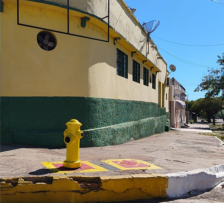 Sanesul realiza manuten&ccedil;&atilde;o e amplia&ccedil;&atilde;o da rede de hidrantes em Corumb&aacute; e Lad&aacute;rio 