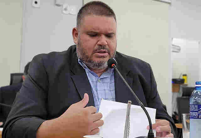 Vereador Jovan cobra esclarecimentos da Energisa sobre quedas constantes de energia na Zona Rural de Corumb&aacute;