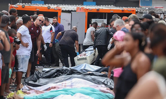 Moradores retiram cerca de 60 corpos em &aacute;rea de mata ap&oacute;s opera&ccedil;&atilde;o 